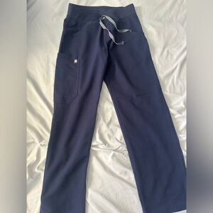 Figs Kade cargo scrub pants XSP in Navy